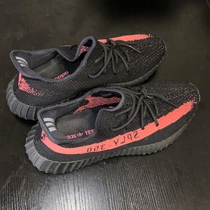 Yeezy Boost 350 V2 (Lightly Worn)